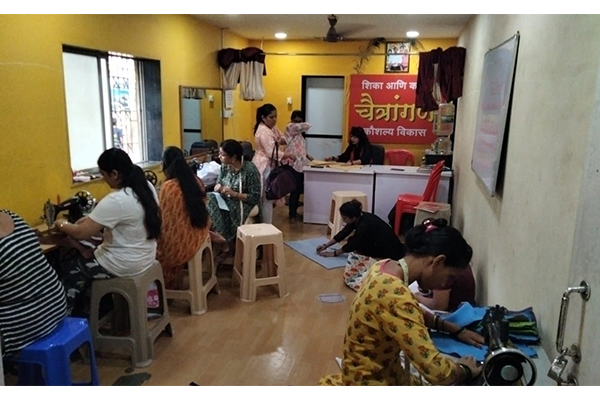 SEWING MACHINE & SERVICES